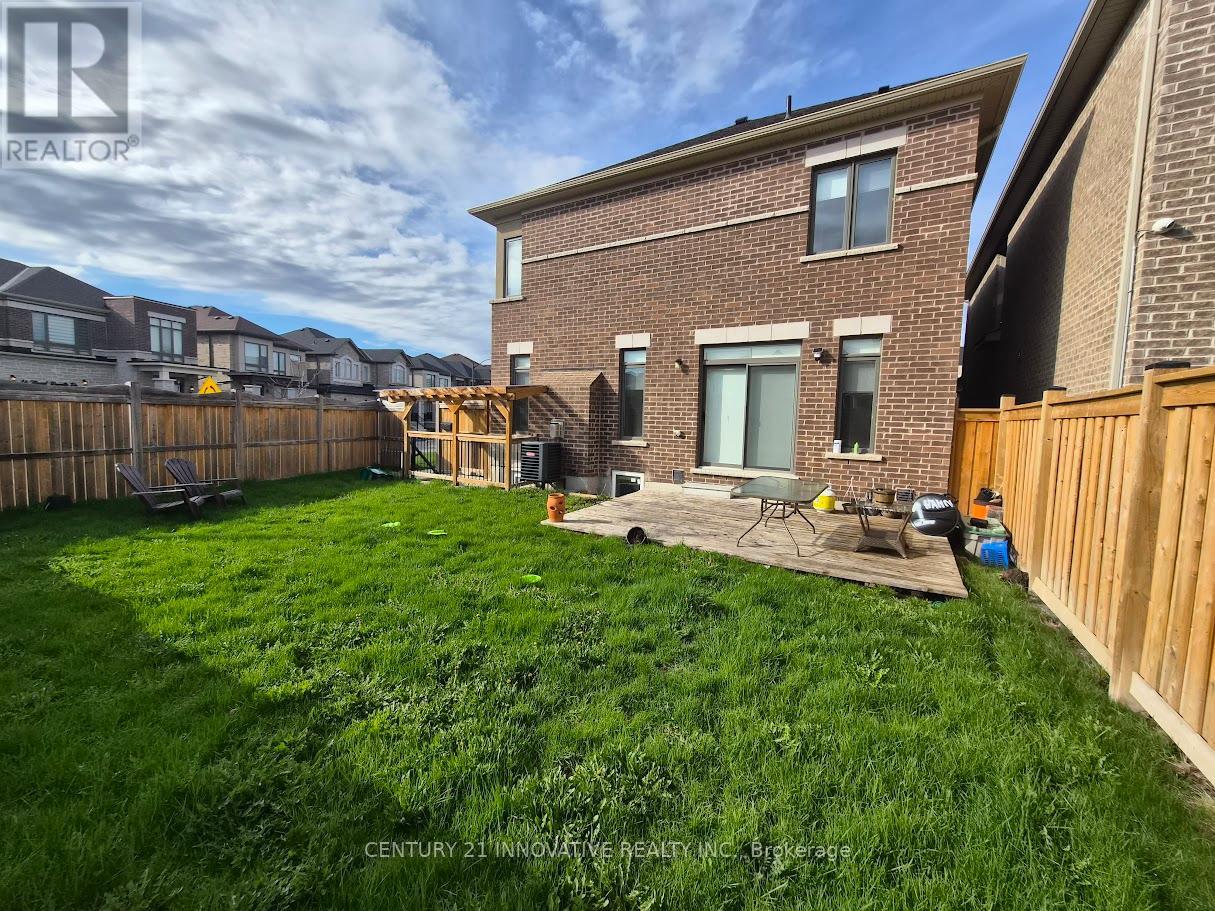 Upper - 1 Hahn Street, Whitby, Ontario  L1P 0G9 - Photo 12 - E13092298