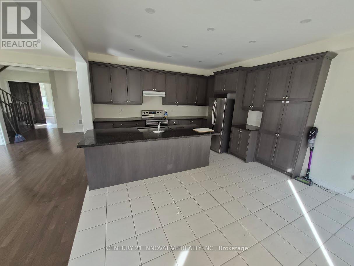 Upper - 1 Hahn Street, Whitby, Ontario  L1P 0G9 - Photo 4 - E13092298