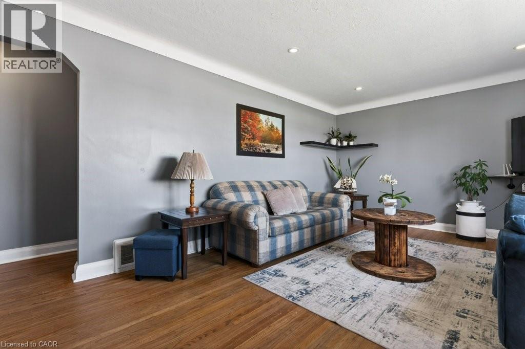 34 Admiral Road, St. Catharines, Ontario  L2P 1G6 - Photo 7 - 40822772