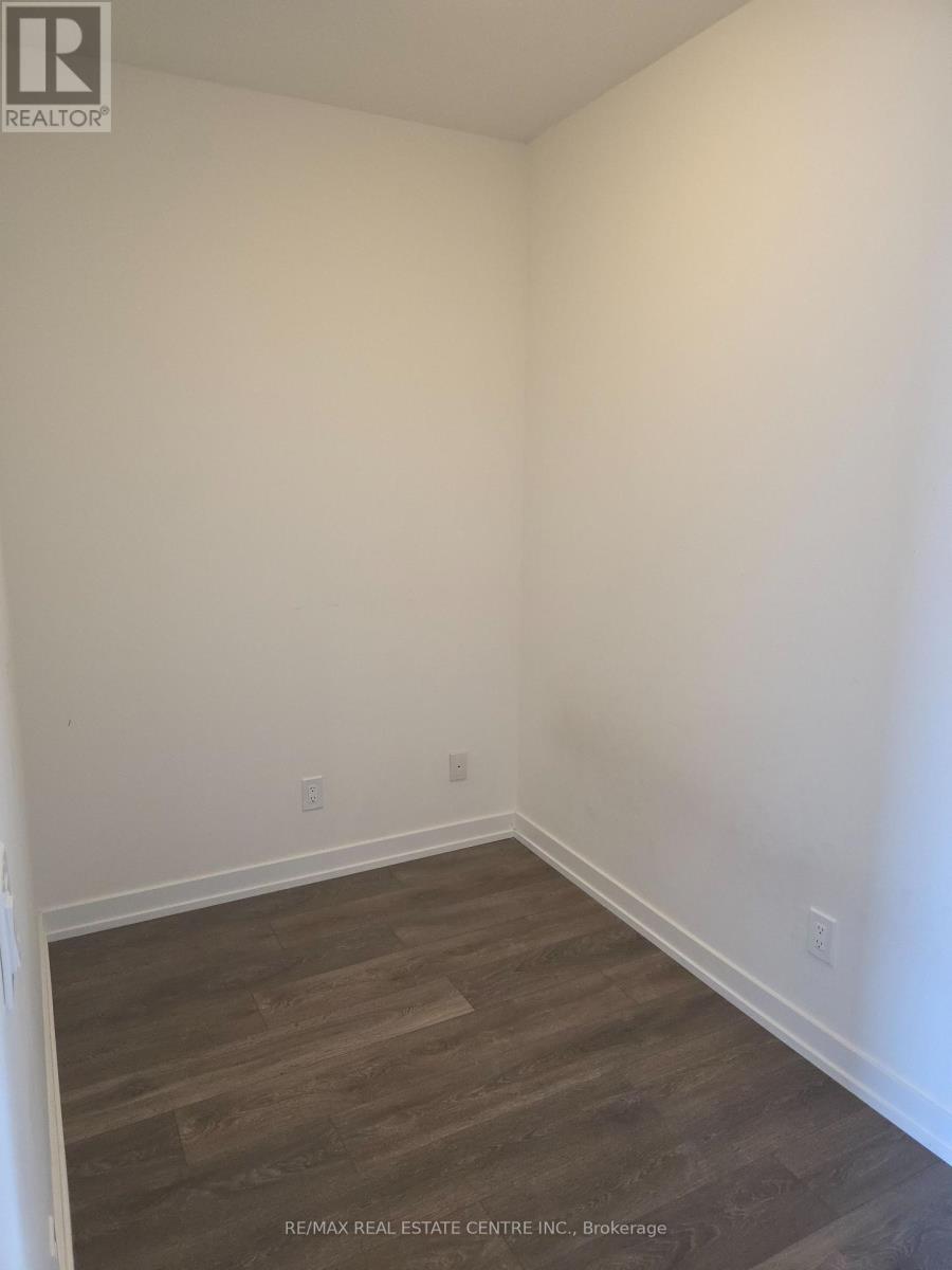 1911 - 335 Wheat Boom Drive, Oakville, Ontario  L6H 7C2 - Photo 3 - W13088396