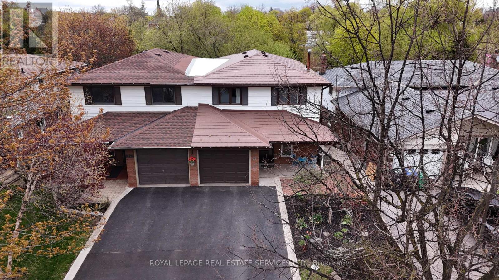 27 BREMEN LANE, Mississauga, Ontario
