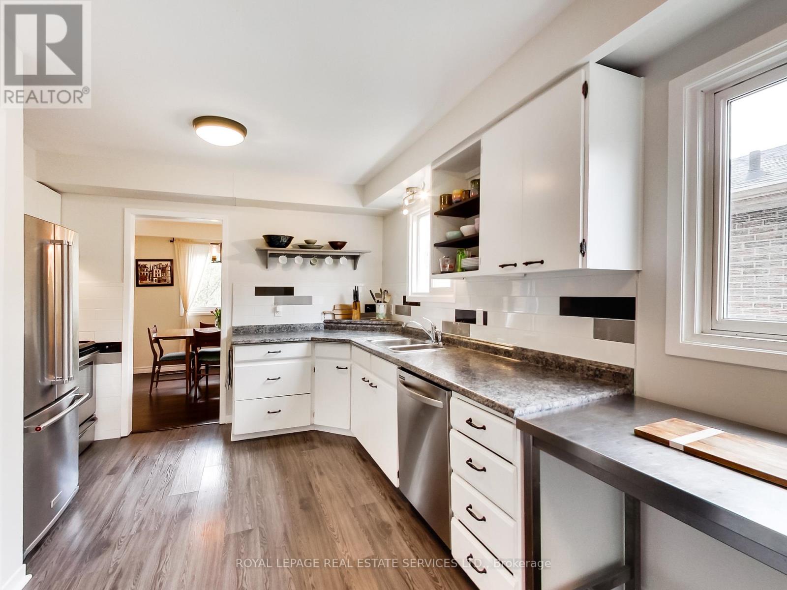 27 Bremen Lane, Mississauga, Ontario  L5M 1G7 - Photo 9 - W13115294