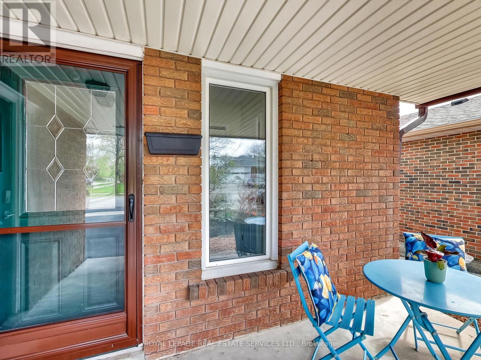 27 Bremen Lane, Mississauga, Ontario  L5M 1G7 - Photo 3 - W13115294