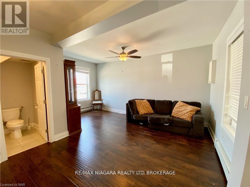 Rear Unit - 142 Main Street W, Port Colborne, Ontario  L3K 3V2 - Photo 6 - X13115580