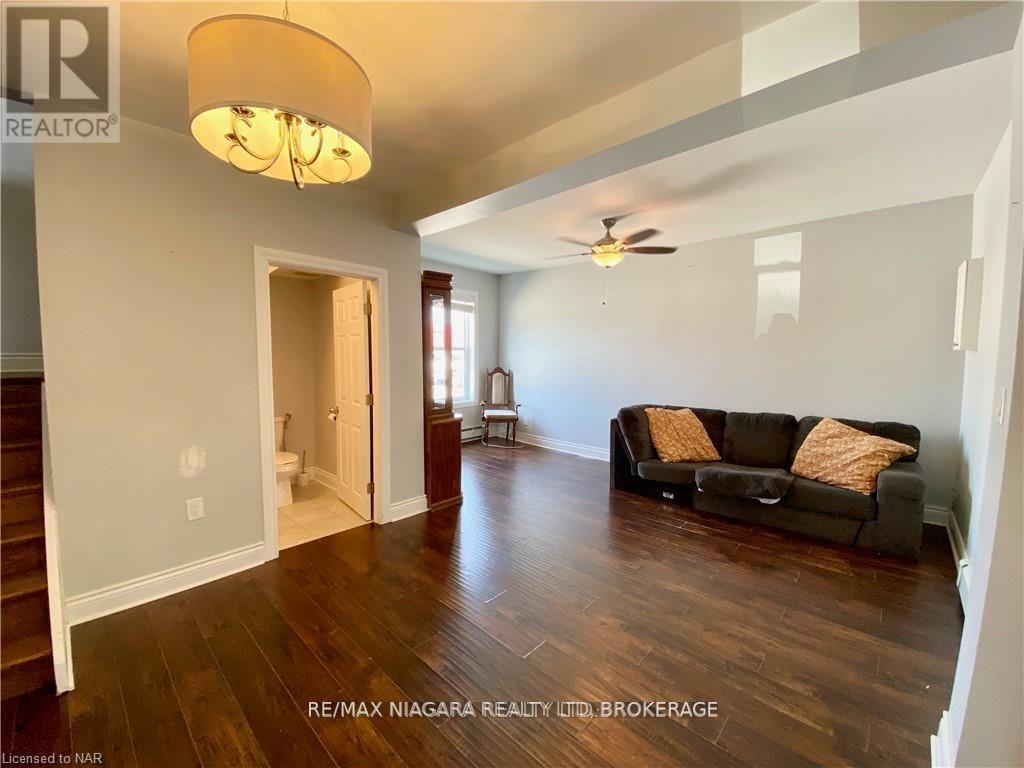 Rear Unit - 142 Main Street W, Port Colborne, Ontario  L3K 3V2 - Photo 7 - X13115580