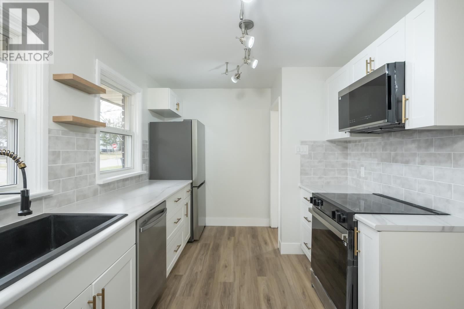 223 Rockwood Ave, Thunder Bay, Ontario  P7B 4K5 - Photo 8 - TB2600991