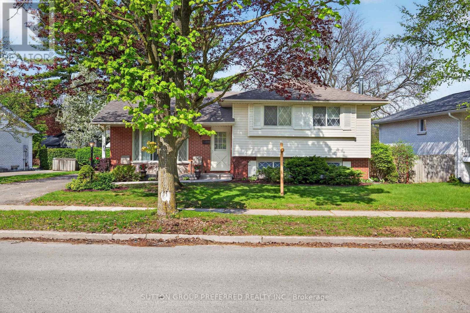 104 Mclean Drive, London North, Ontario  N5X 1Y5 - Photo 3 - X13114844