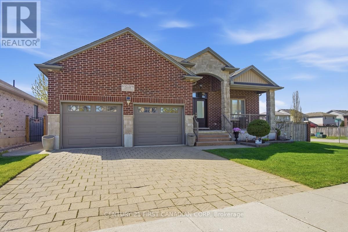 2035 Coronation Drive, London North, Ontario  N6G 0B5 - Photo 3 - X13115330