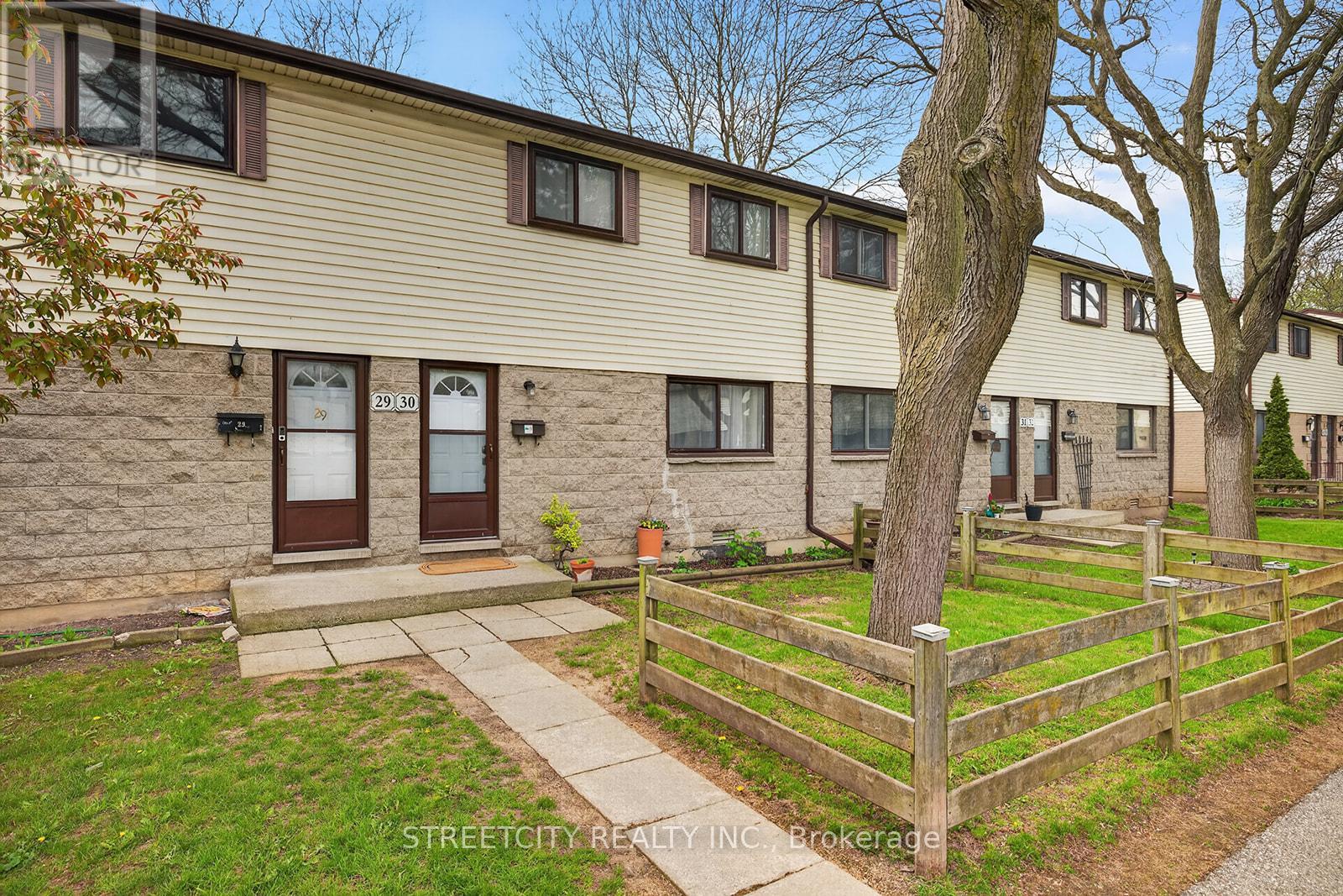 30 - 825 DUNDALK DRIVE, London South, Ontario