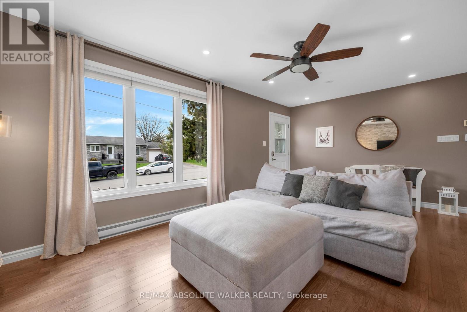 2760 Leonard Street, Clarence-Rockland, Ontario  K4K 1A4 - Photo 4 - X13115556