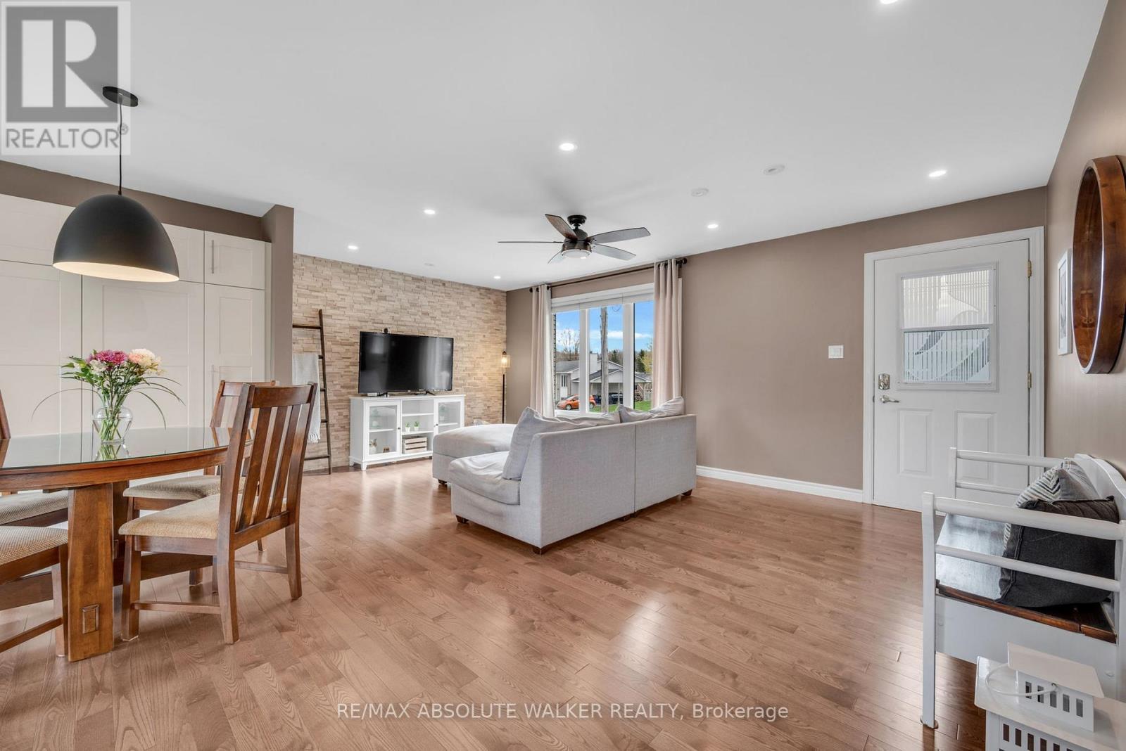 2760 Leonard Street, Clarence-Rockland, Ontario  K4K 1A4 - Photo 6 - X13115556