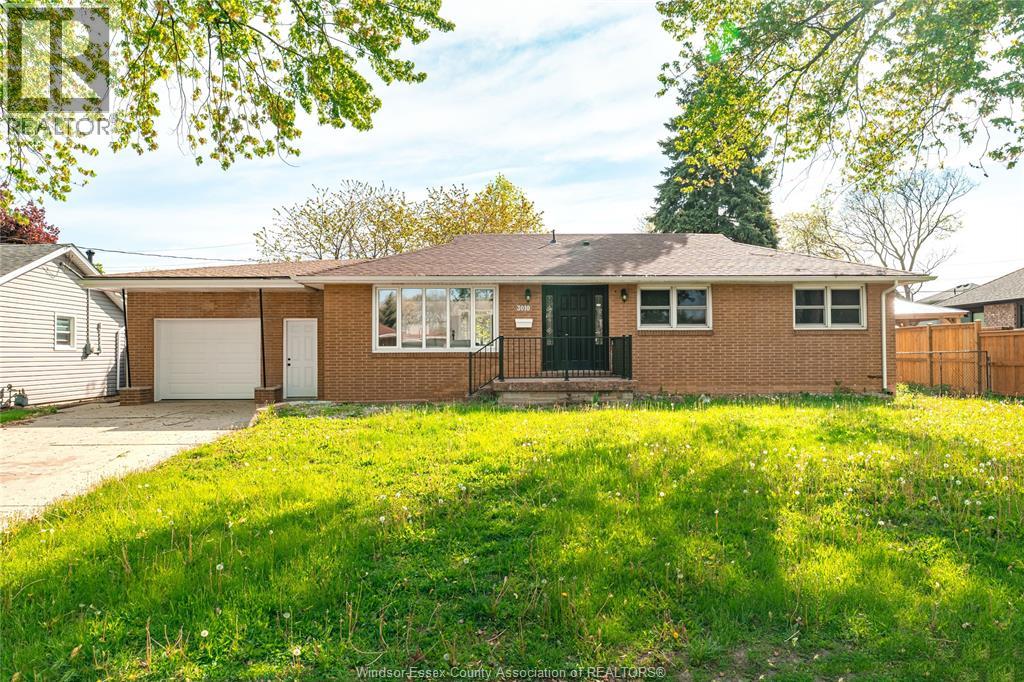 3010 BYNG, Windsor, Ontario