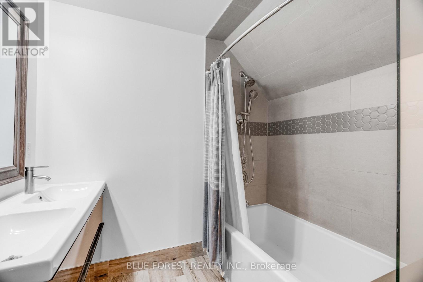 521 Upper Queen Street, London South, Ontario  N6C 3T8 - Photo 23 - X13115696