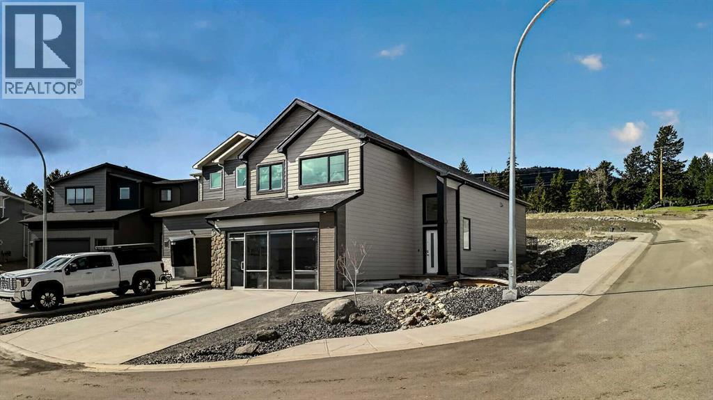 8619 25 Avenue, Coleman, Alberta  T0K 0M0 - Photo 3 - A2310290