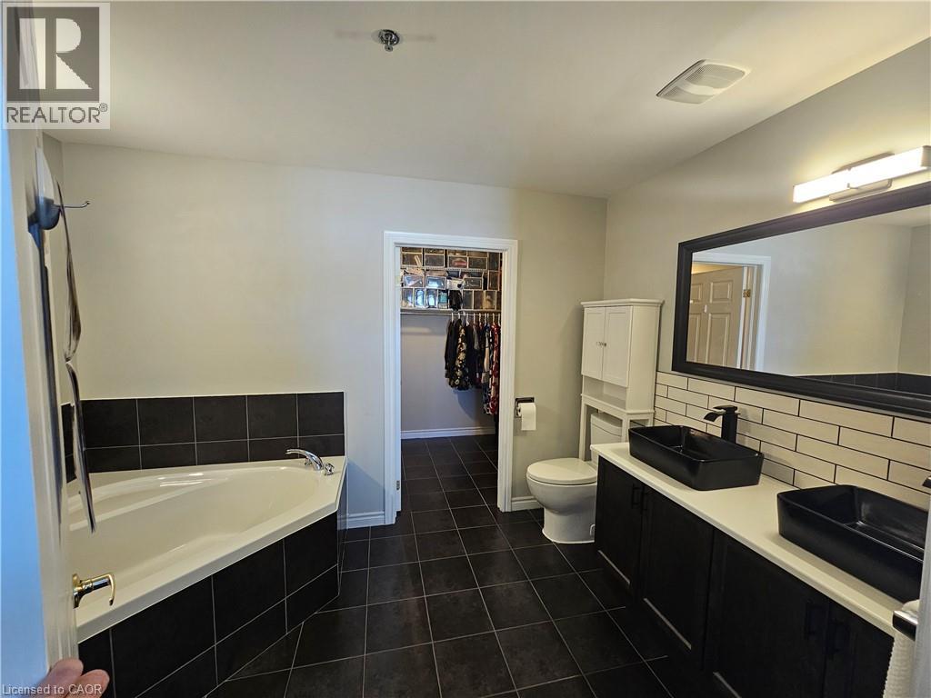 308 Watson Parkway N Unit# 102, Guelph, Ontario  N1E 0G7 - Photo 19 - 40809663
