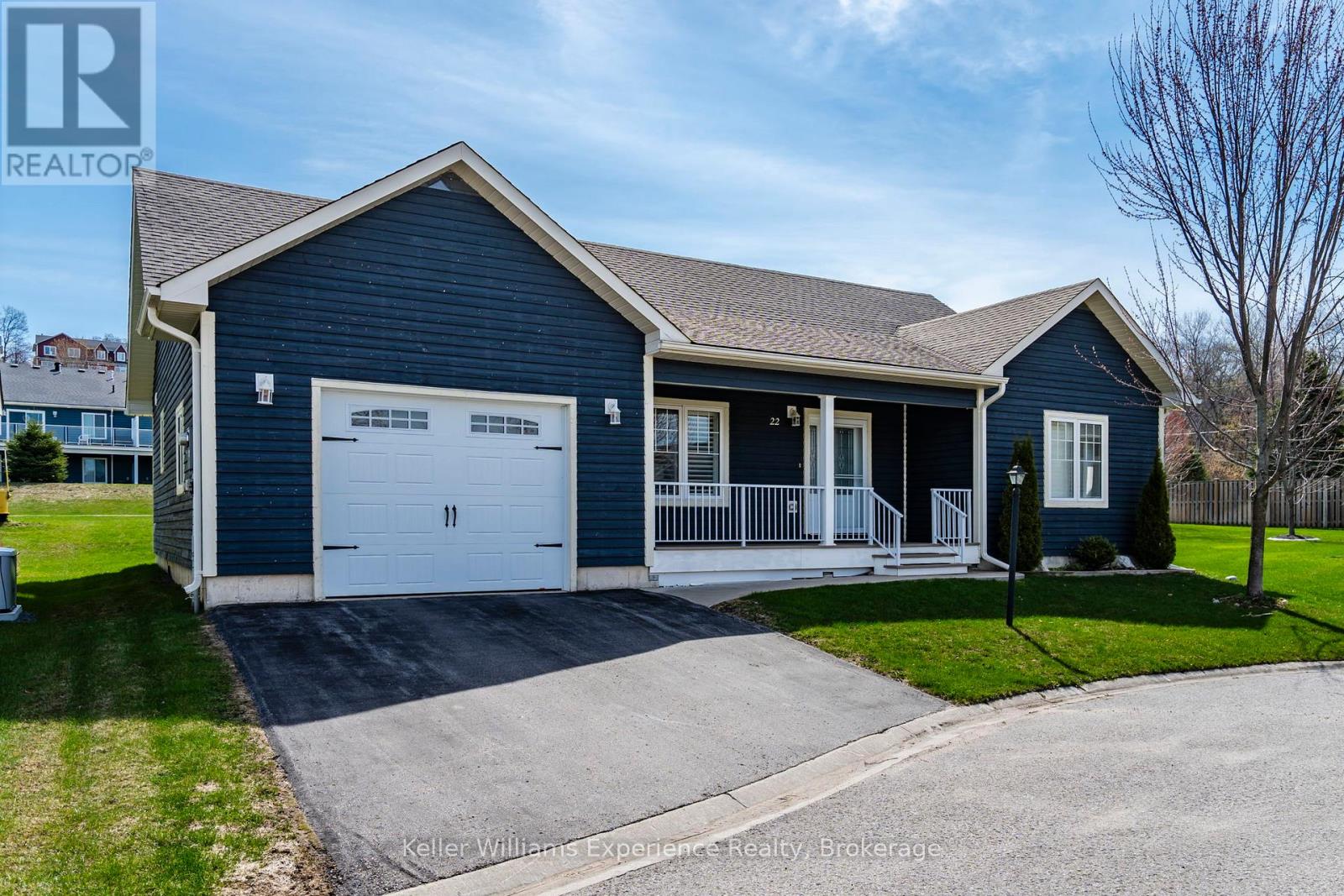 22 Grew Crescent, Penetanguishene, Ontario  L9M 0A4 - Photo 2 - S13115492