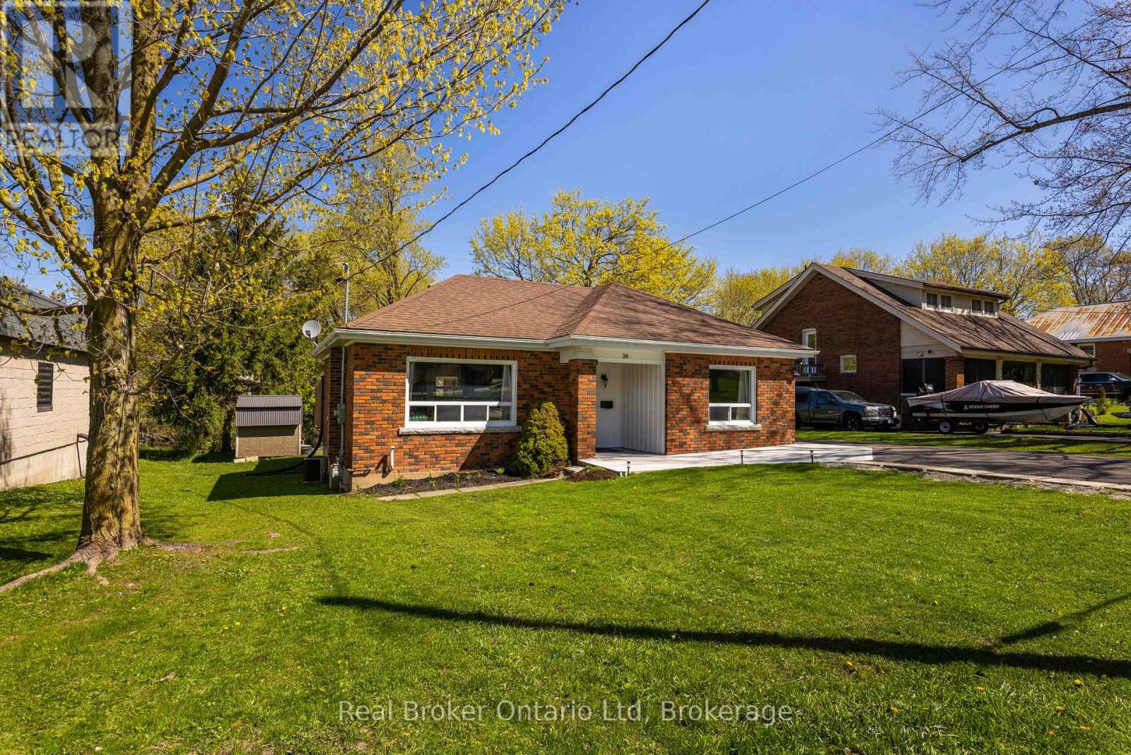 38 Mill Street, Arran-Elderslie, Ontario  N0H 2N0 - Photo 2 - X13115380