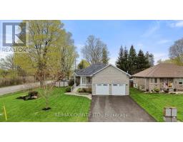 2 APPLECREST LANE, Quinte West, Ontario