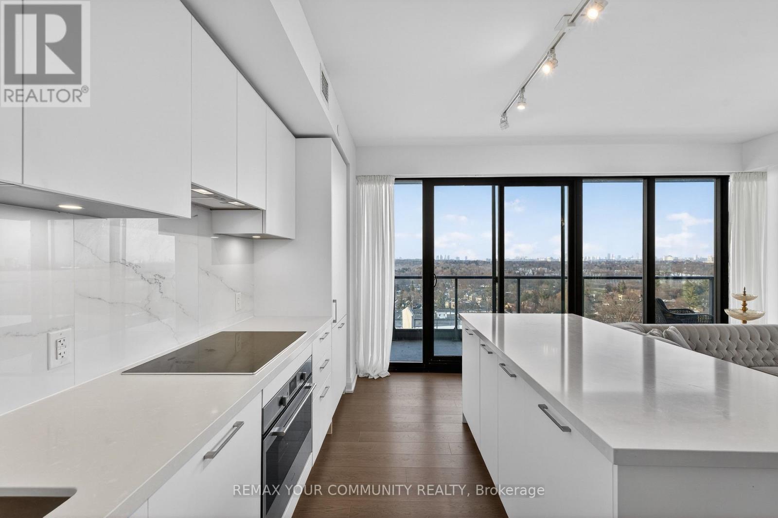 1305 - 33 Frederick Todd Way, Toronto, Ontario  M4G 0C9 - Photo 13 - C13115408