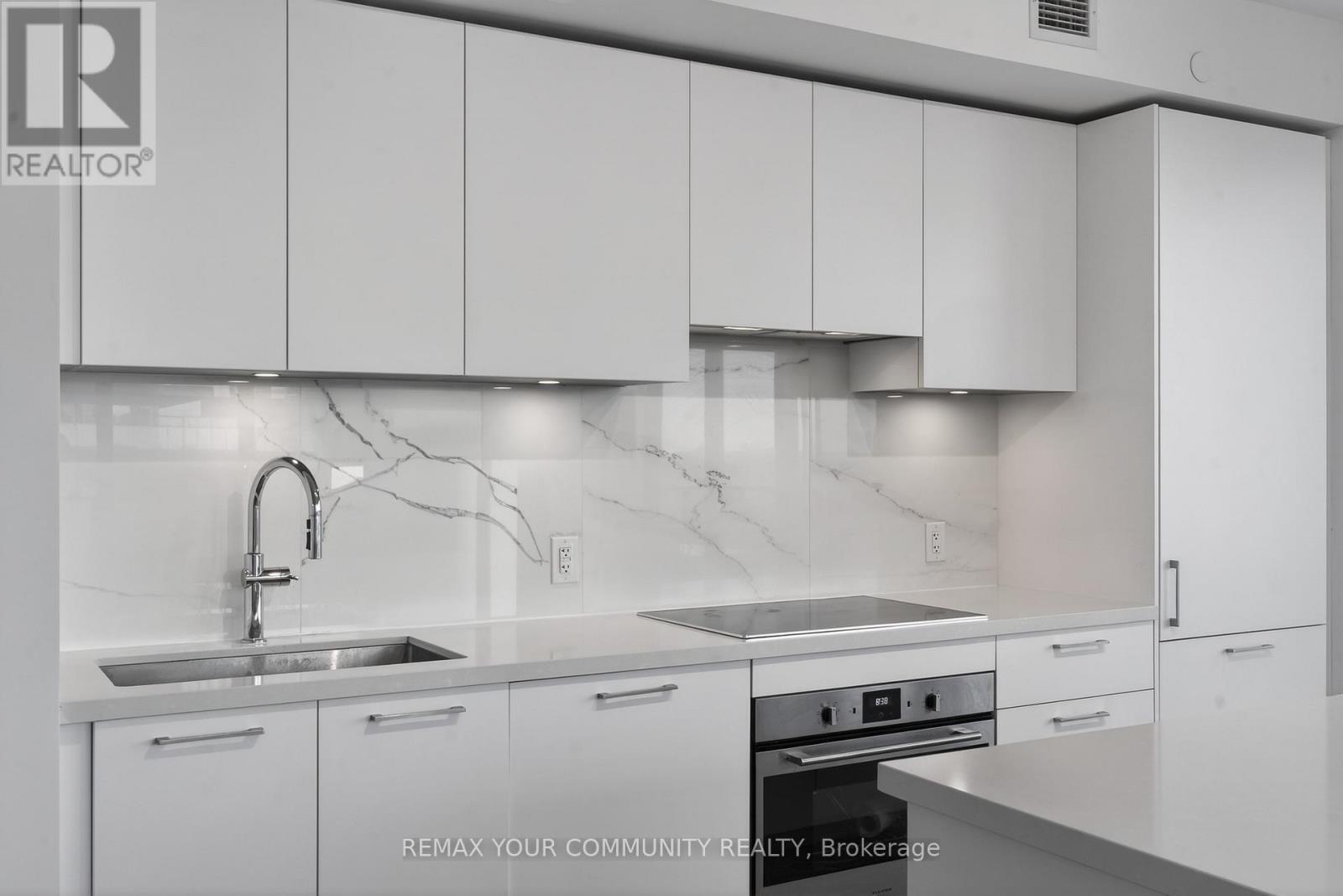 1305 - 33 Frederick Todd Way, Toronto, Ontario  M4G 0C9 - Photo 15 - C13115408