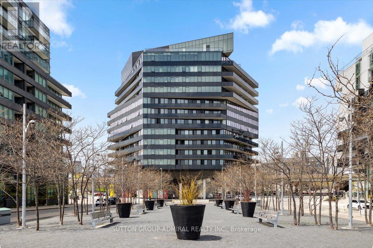 805 - 21 LAWREN HARRIS SQUARE, Toronto, Ontario