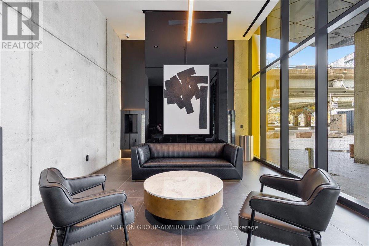 805 - 21 Lawren Harris Square, Toronto, Ontario  M5A 1H7 - Photo 2 - C13115440