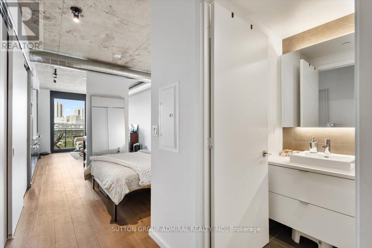 805 - 21 Lawren Harris Square, Toronto, Ontario  M5A 1H7 - Photo 22 - C13115440