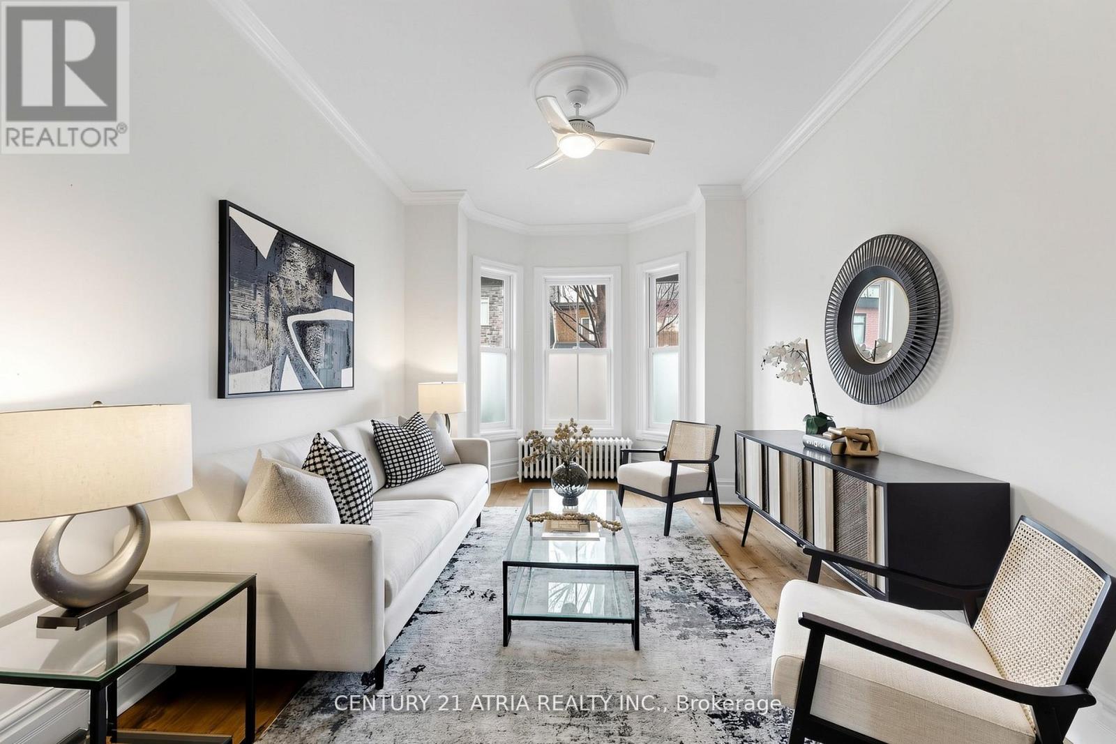 106 Oxford Street, Toronto, Ontario  M5T 1P3 - Photo 2 - C13115482