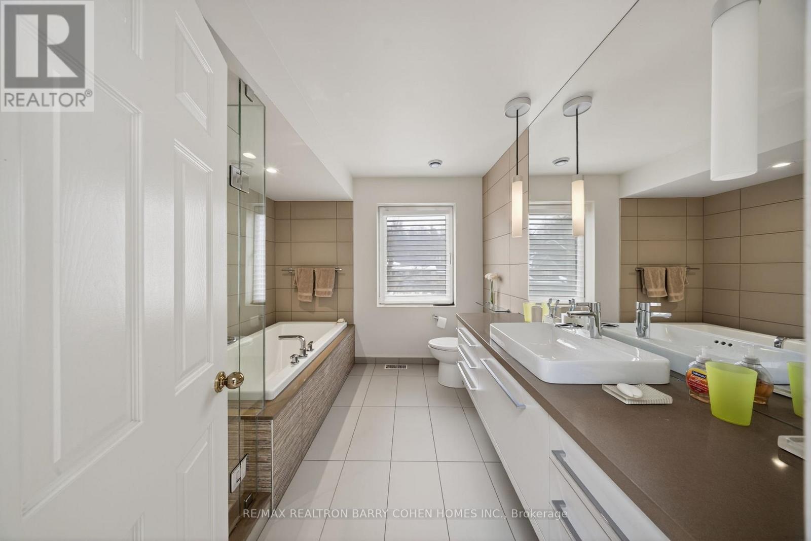 80 Donwoods Drive, Toronto, Ontario  M4N 2G5 - Photo 27 - C13115516