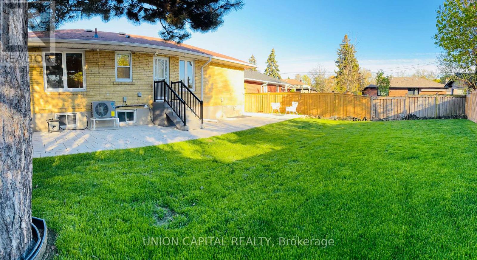 6 Gretna Avenue, Toronto, Ontario  M4A 2H4 - Photo 23 - C13115532