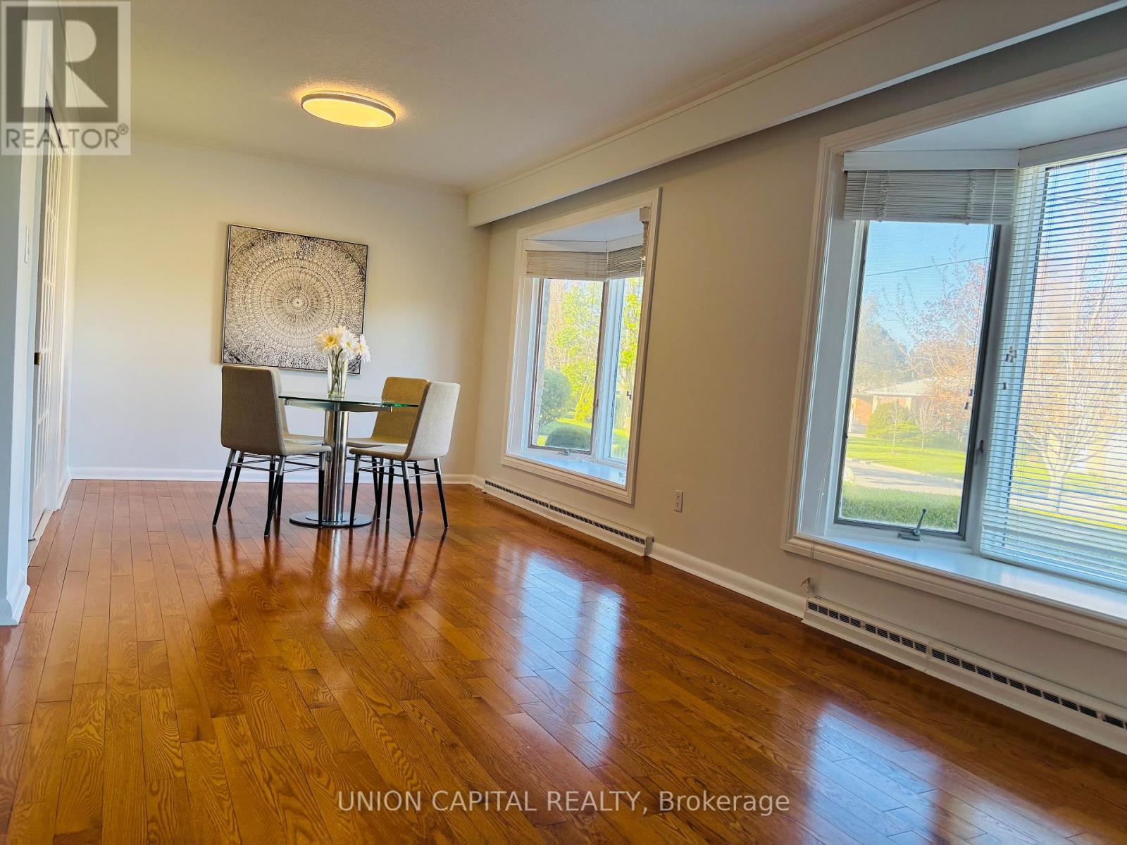 6 Gretna Avenue, Toronto, Ontario  M4A 2H4 - Photo 5 - C13115532