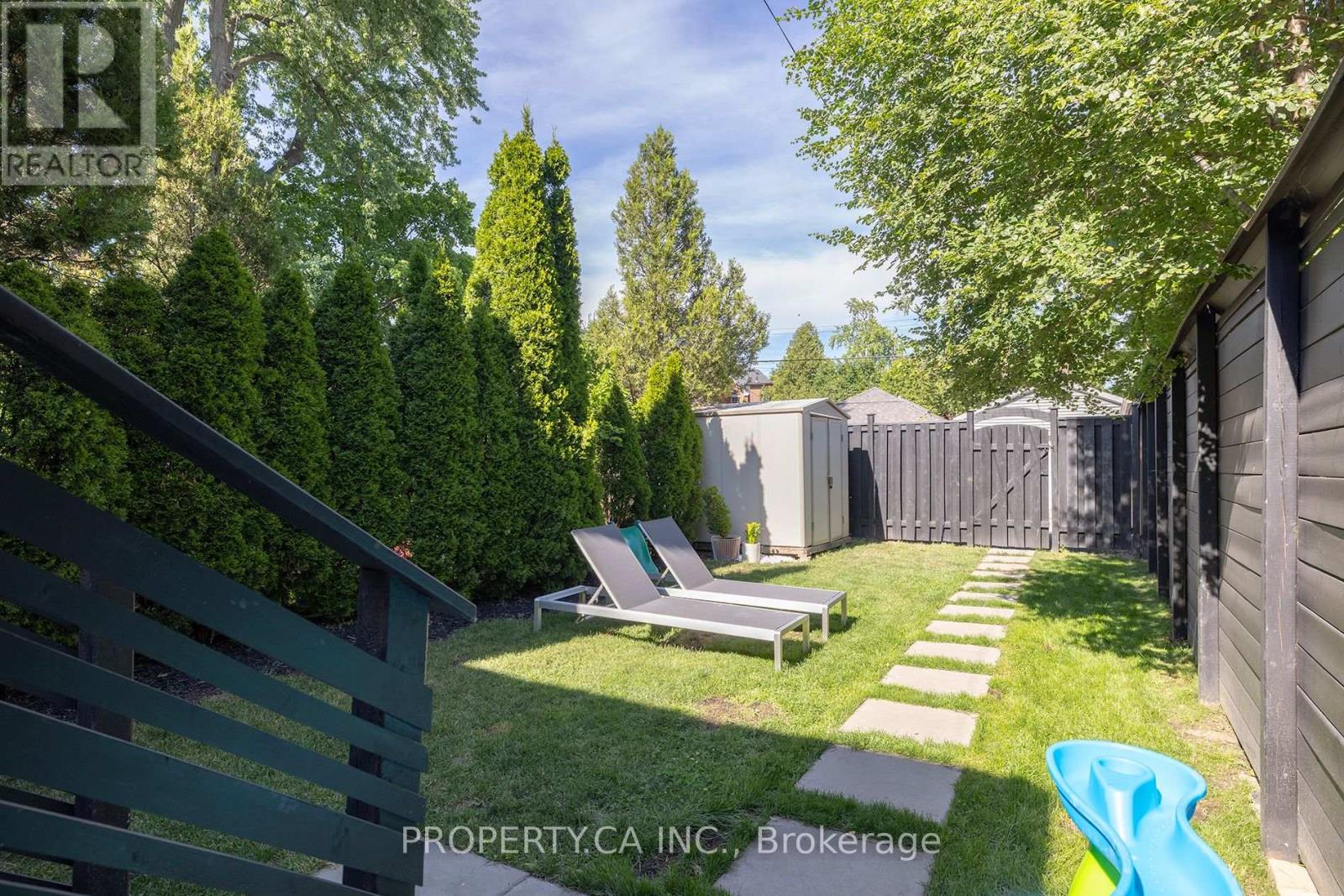 89 Greensides Avenue E, Toronto, Ontario  M6G 3P8 - Photo 17 - C13115538