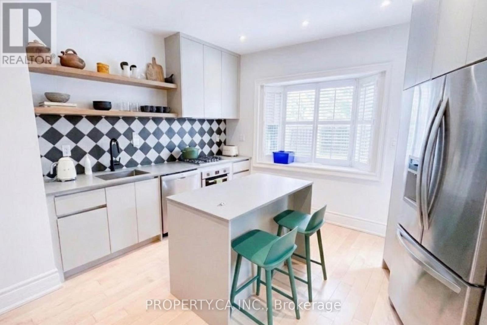 89 Greensides Avenue E, Toronto, Ontario  M6G 3P8 - Photo 6 - C13115538