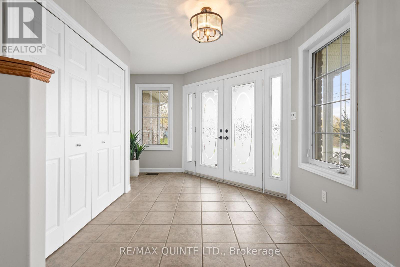 2 Applecrest Lane, Quinte West, Ontario  K8V 5P4 - Photo 9 - X13115710