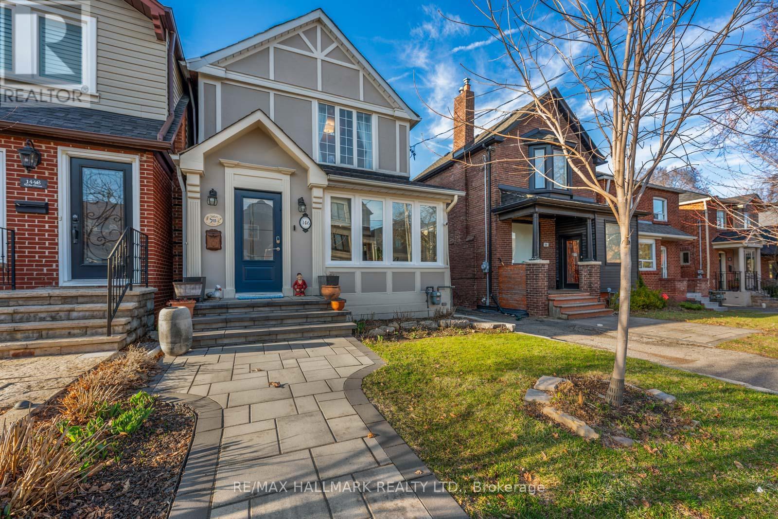 146 ROSLIN AVENUE, Toronto, Ontario