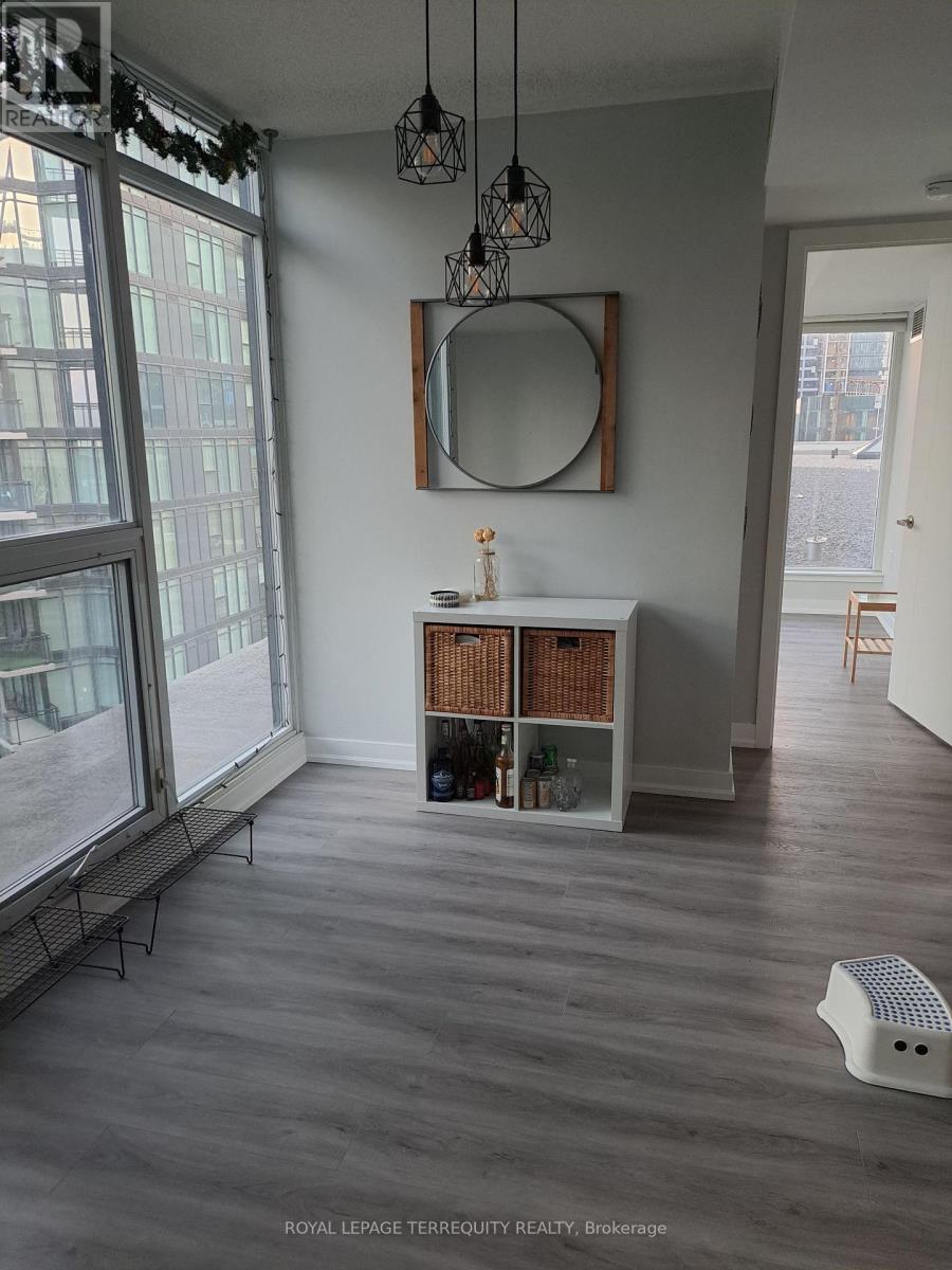 1009 - 8 Telegram Mews, Toronto, Ontario  M5V 3Z5 - Photo 8 - C13115618
