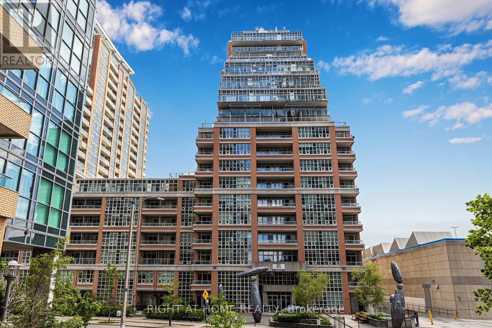 2104 - 85 East Liberty Street, Toronto, Ontario  M6K 3R4 - Photo 3 - C13115640