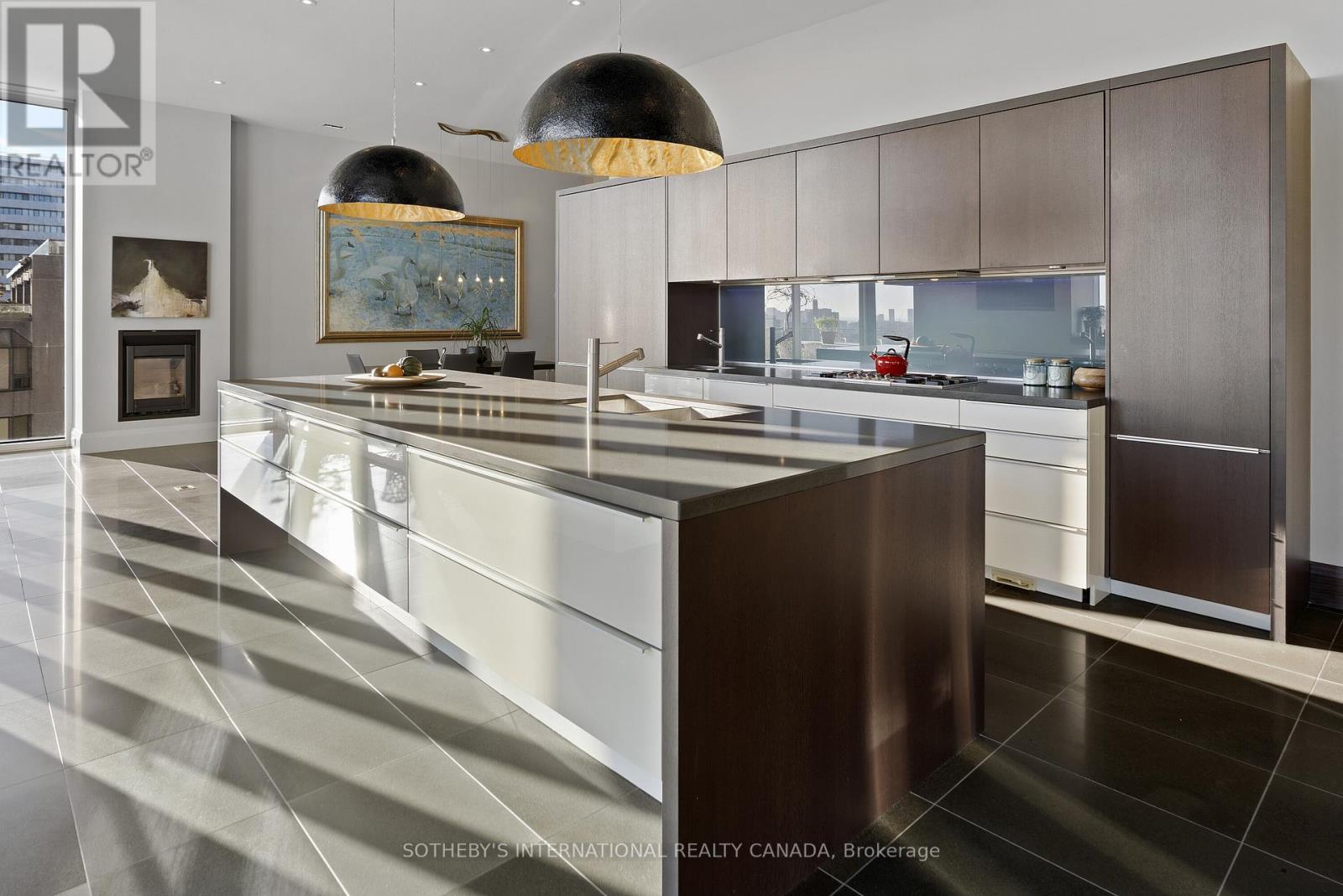 1700 - 155 Cumberland Street, Toronto, Ontario  M5R 1A2 - Photo 8 - C13115642