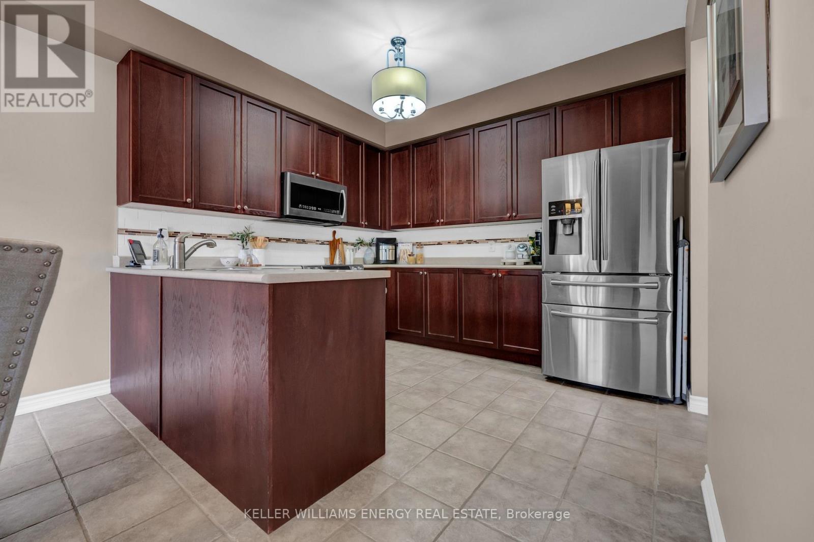 1307 Macinally Court, Oshawa, Ontario  L1K 0B6 - Photo 10 - E13115686