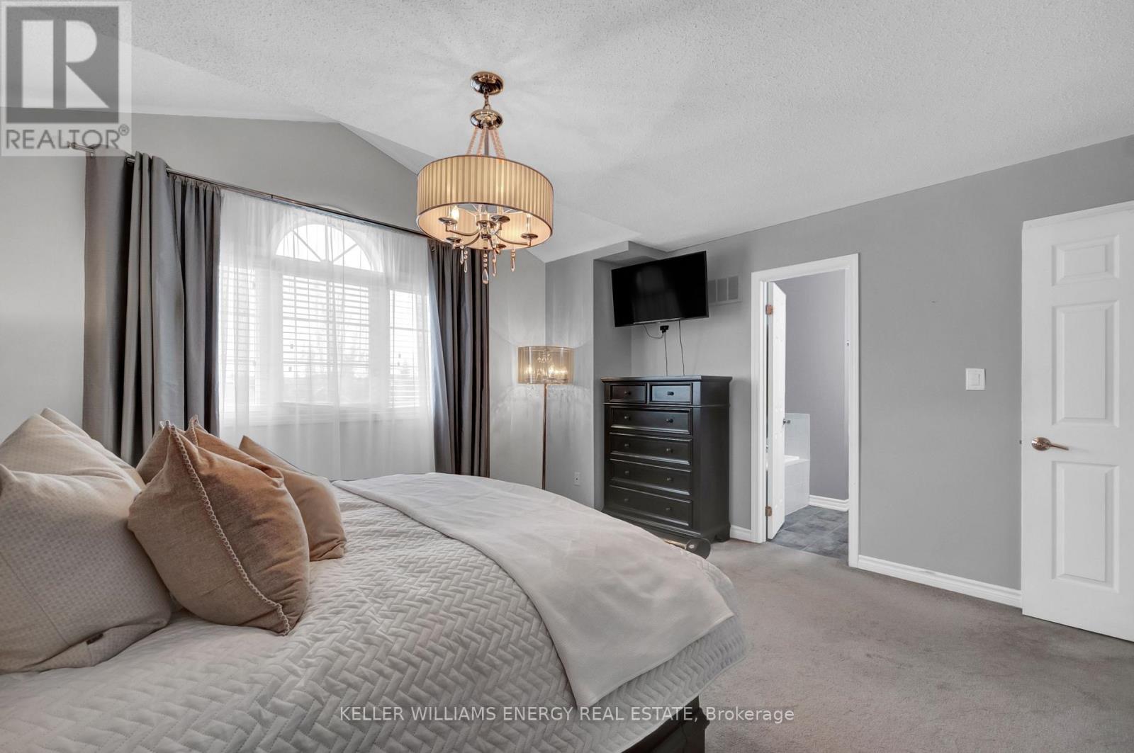 1307 Macinally Court, Oshawa, Ontario  L1K 0B6 - Photo 23 - E13115686