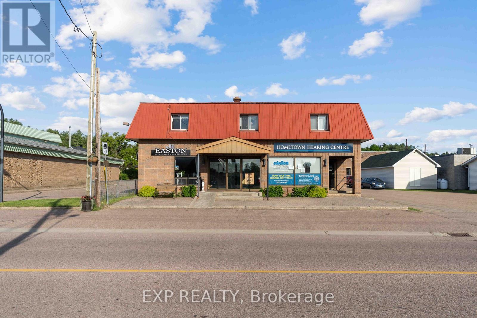 12 DUNN STREET, Madawaska Valley, Ontario