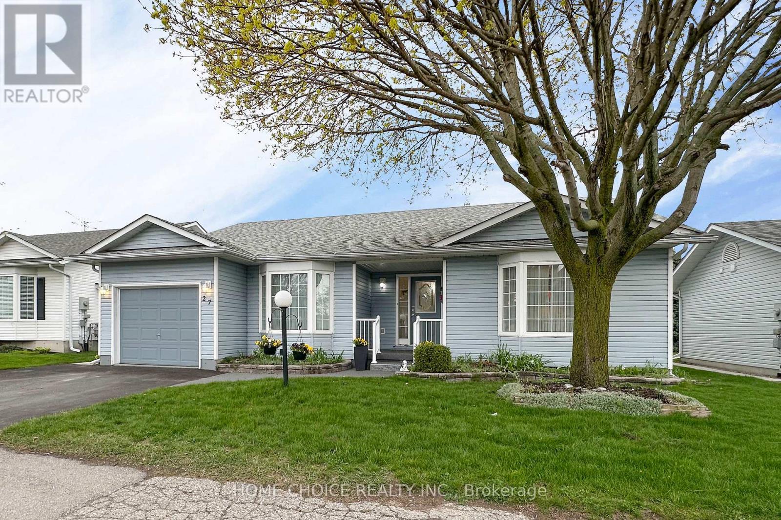 27 NIAGARA TRAIL, Clarington, Ontario