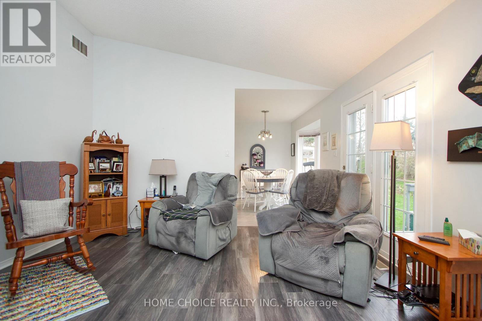 27 Niagara Trail, Clarington, Ontario  L1B 1A2 - Photo 14 - E13115358