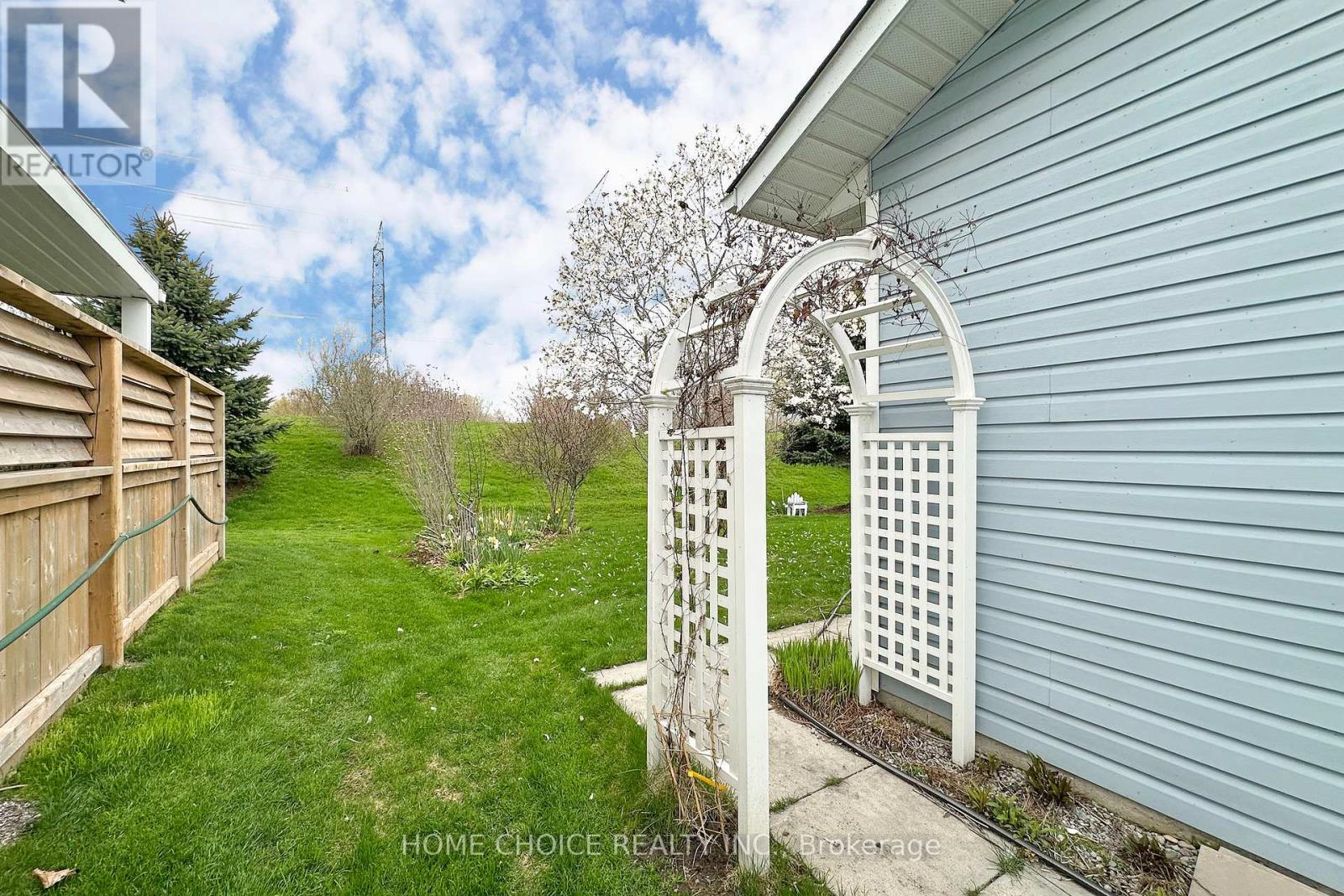 27 Niagara Trail, Clarington, Ontario  L1B 1A2 - Photo 21 - E13115358