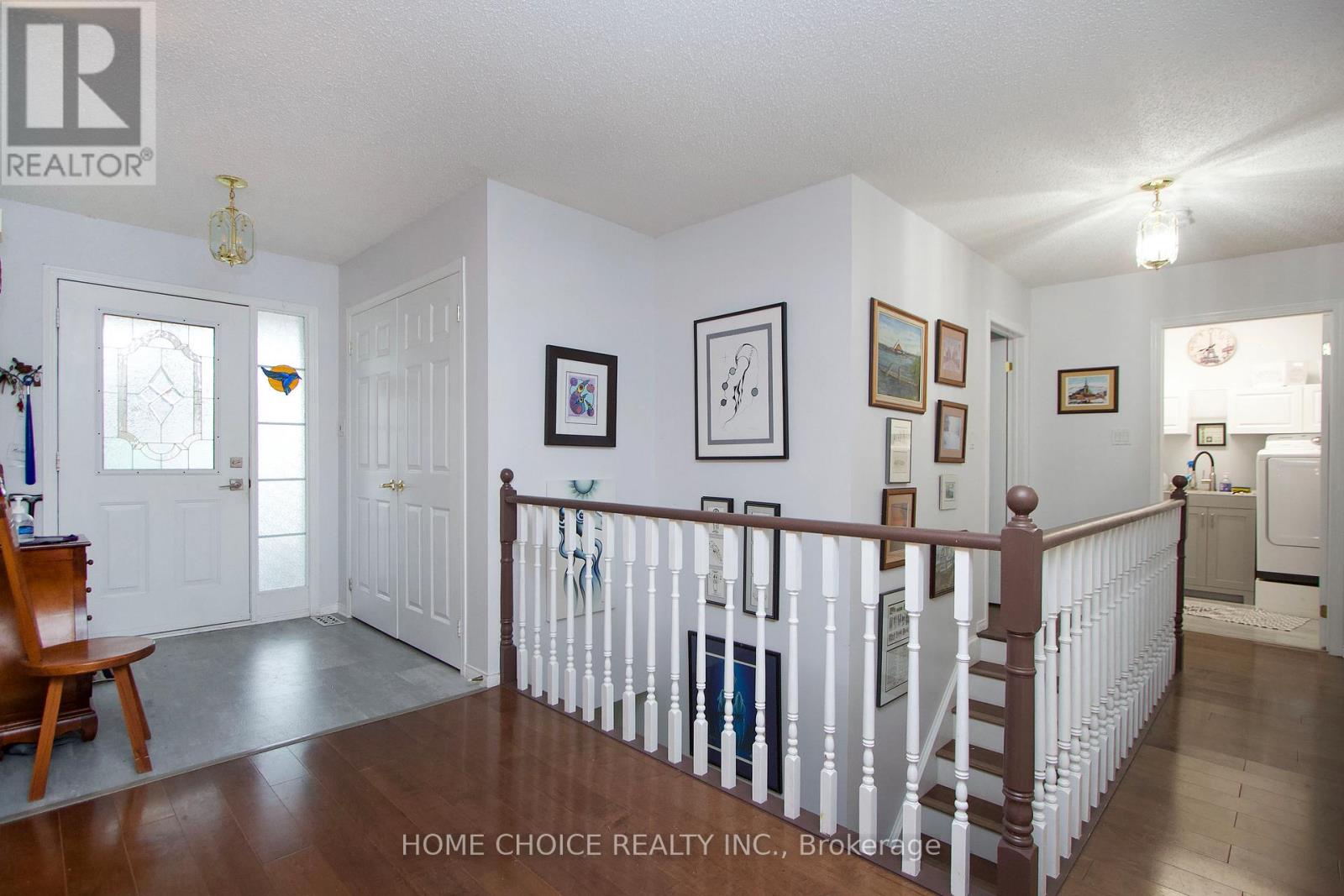 27 Niagara Trail, Clarington, Ontario  L1B 1A2 - Photo 3 - E13115358