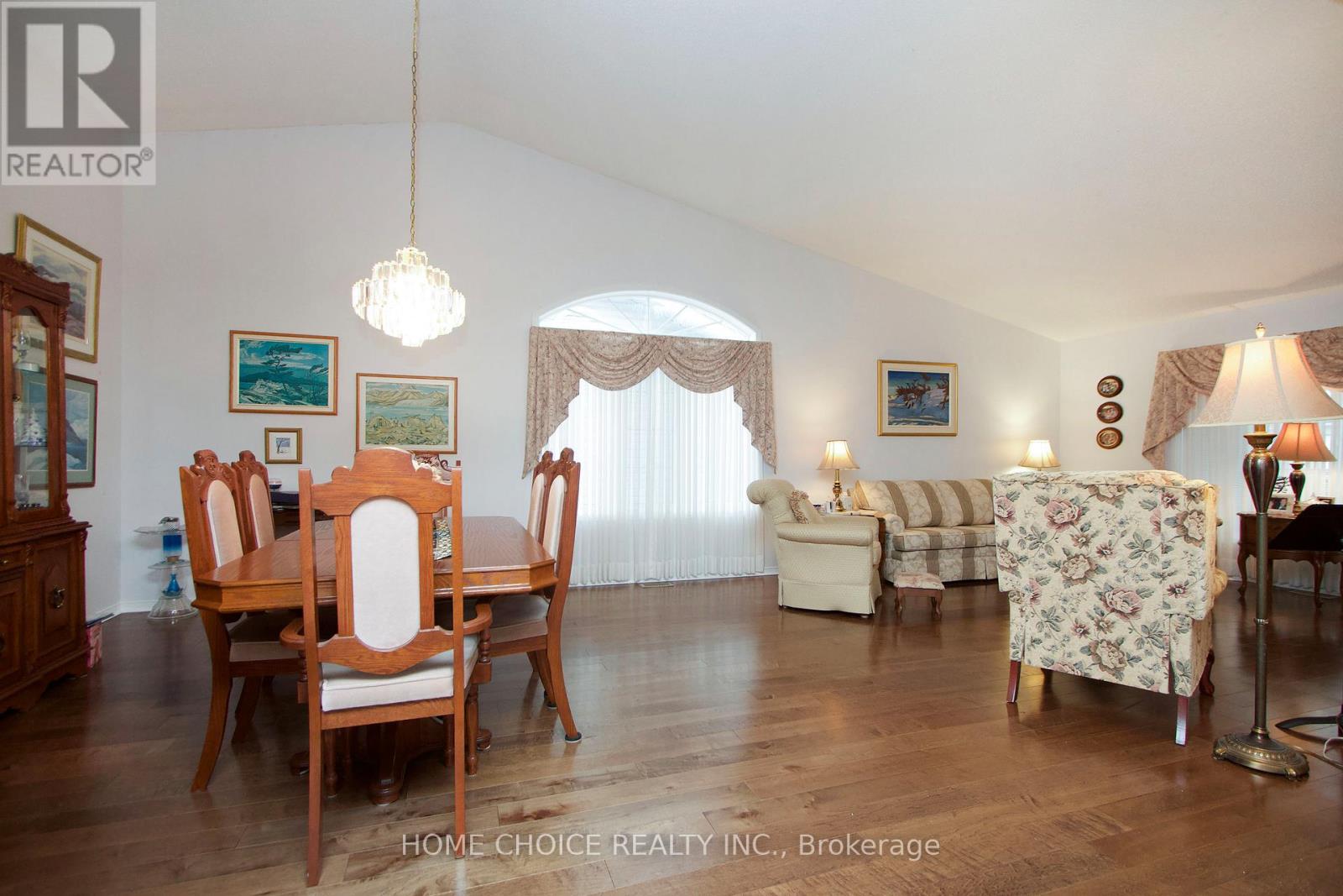 27 Niagara Trail, Clarington, Ontario  L1B 1A2 - Photo 4 - E13115358