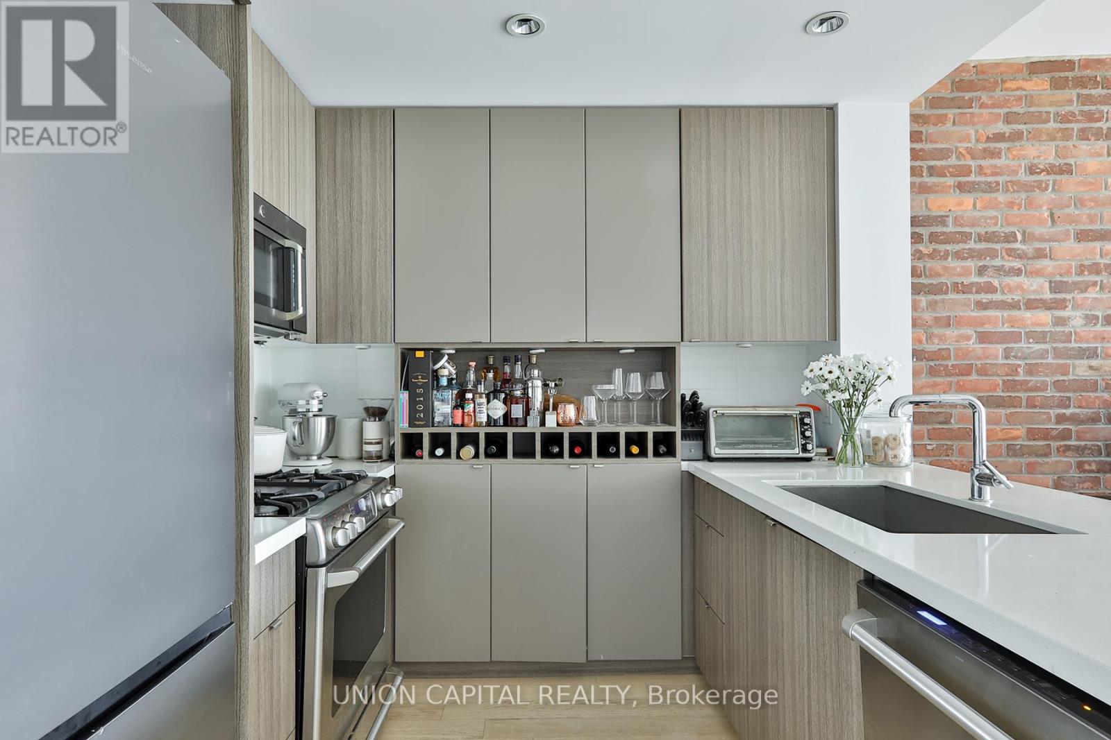 417 - 88 Colgate Avenue, Toronto, Ontario  M4M 0A6 - Photo 3 - E13115690