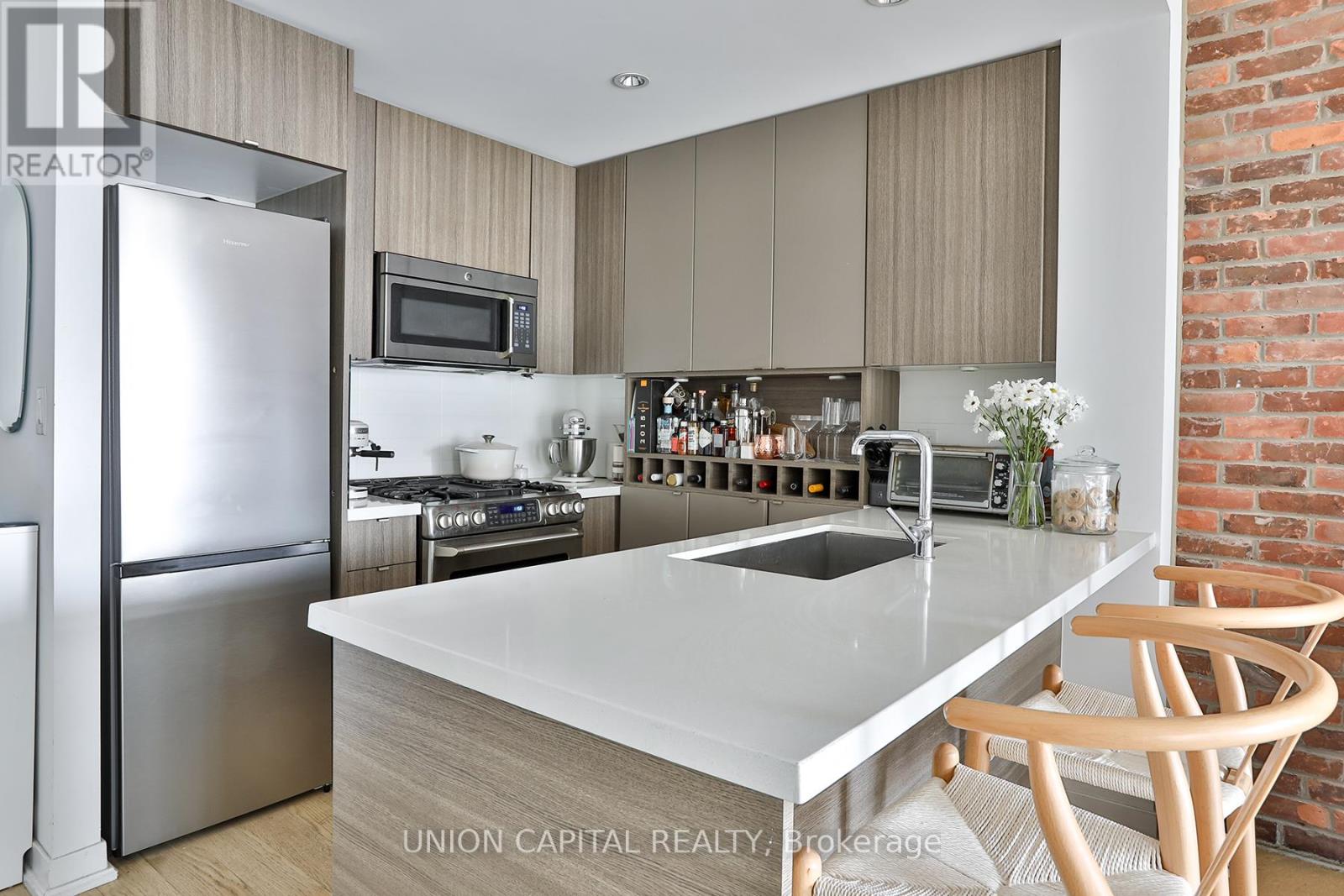 417 - 88 Colgate Avenue, Toronto, Ontario  M4M 0A6 - Photo 4 - E13115690