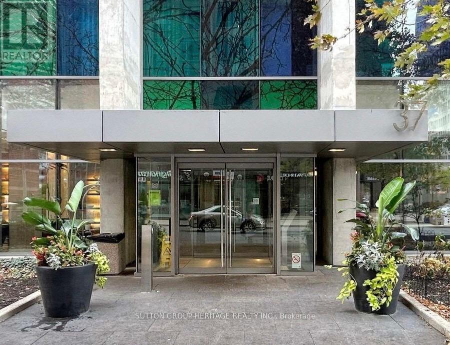610 - 37 Grosvenor Street, Toronto, Ontario  M4Y 3G5 - Photo 3 - C13092158