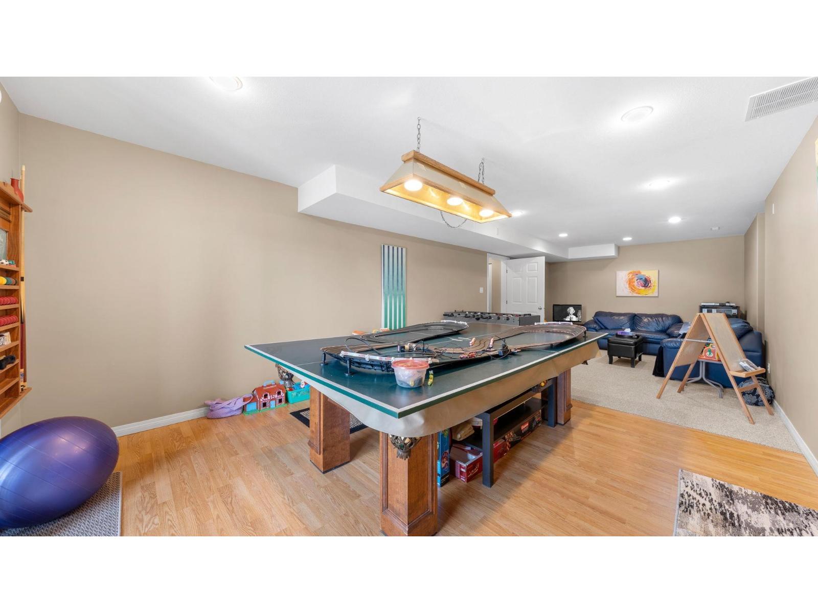 8742 166 Street, Surrey, British Columbia  V4N 5B2 - Photo 37 - R3121816